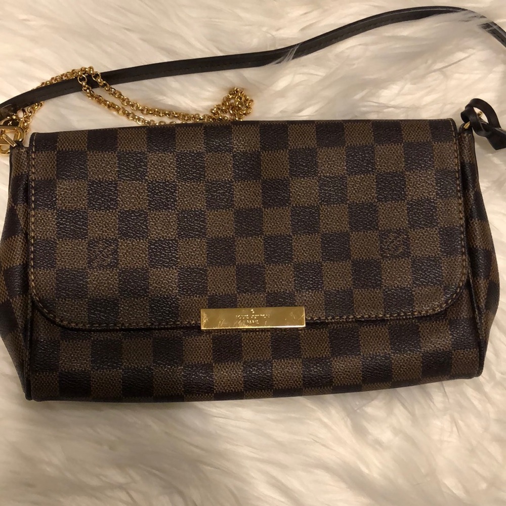 Cute crossbody